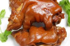 鹵豬蹄的做法及配料