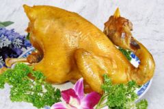 鹽焗雞的正宗做法教你鹽焗雞怎么做