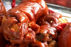 豬腳鹵水配方及鹵豬蹄的做法