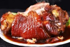 家常鹵豬蹄的做法