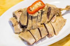 新開鹵菜店人量也不小為什么不掙錢？