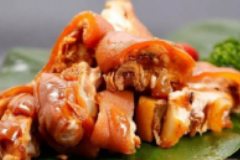 鹵肉也要拼顏值！怎樣做避免鹵肉發黑？