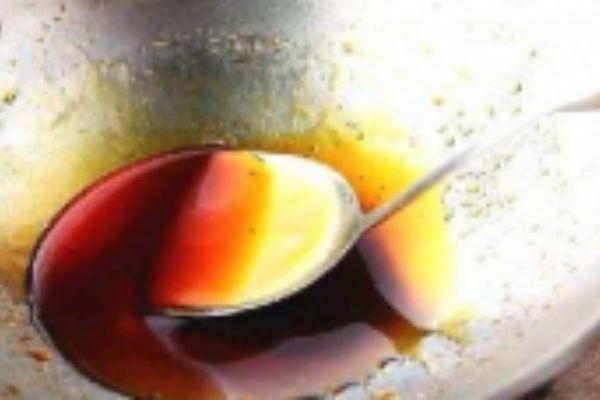 鹵肉時(shí)為什么放糖？