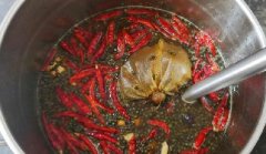 為什么香料放的對(duì)鹵出來(lái)的鹵肉發(fā)苦？