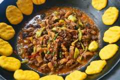 秘制特色柴火雞的做法