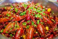 川味泡椒小龍蝦的制作