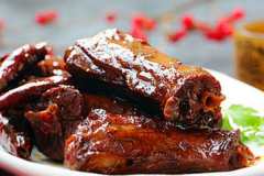 鹵鴨脖的制作方法和配料