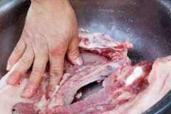 如何做到鹵肉入味有賣相：原材料鹵肉腌制秘方