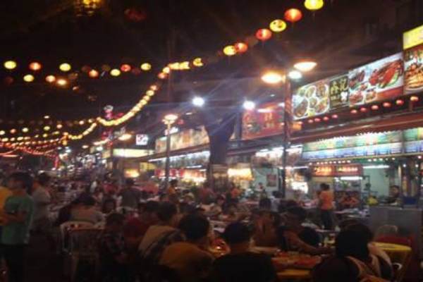 開(kāi)鹵菜店如何選址，這四個(gè)地方讓你鹵菜生意更火爆