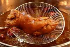 鹵豬蹄的簡單做法