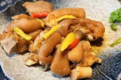 四川泡椒豬蹄的做法