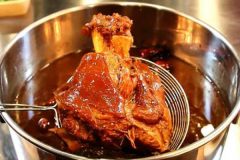 它是鹵肉配方里必備的香料有公母之分可別用錯了