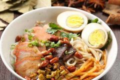 桂林米粉鹵水的制作