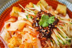 陜西涼皮的辣椒油和15種調料水的秘制配方