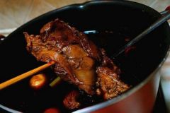 怎么做醬牛肉才能香嫩不柴？