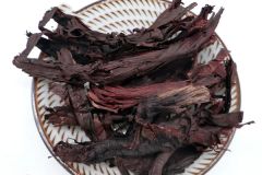 如何用紫草給鹵肉上色？