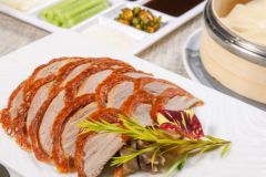 廣東烤鴨和北方烤鴨的做法有什么不同之處？