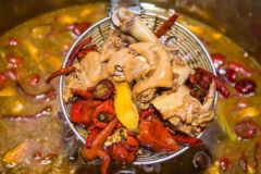 鹵豬蹄的做法和配料