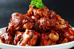 五香大骨頭的做法和配料