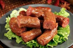 家常鹵鴨脖的做法