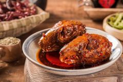 鹵麻辣兔頭的做法及配料