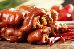 川式香辣鹵豬蹄的做法及配料