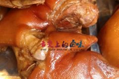 軟糯入味的五香鹵豬蹄配方